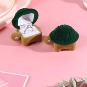 🌺 Turtle Shaped Ring Box
